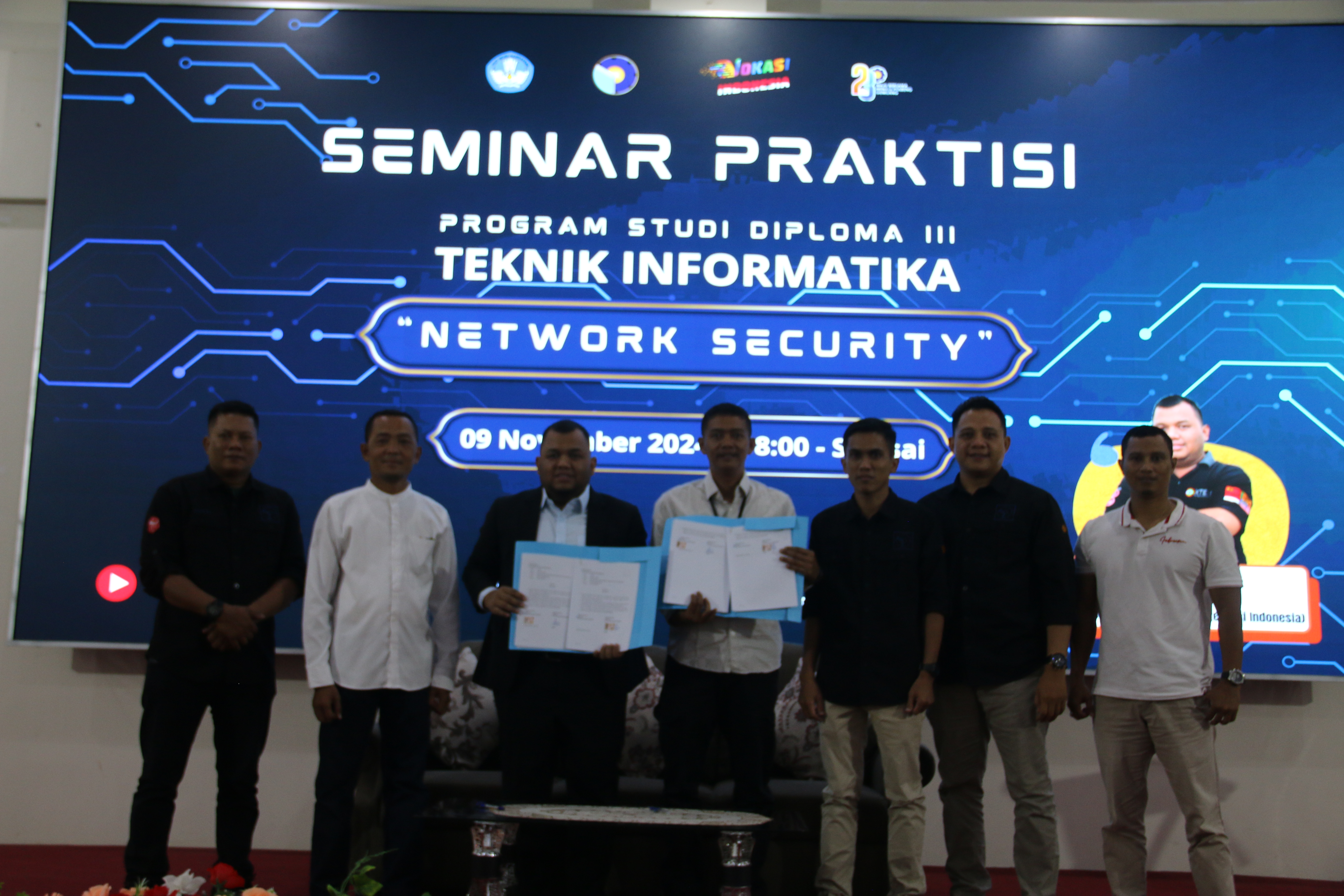 Program Studi D-III Teknik Informatika Gelar Seminar Praktisi dengan tema Network Security