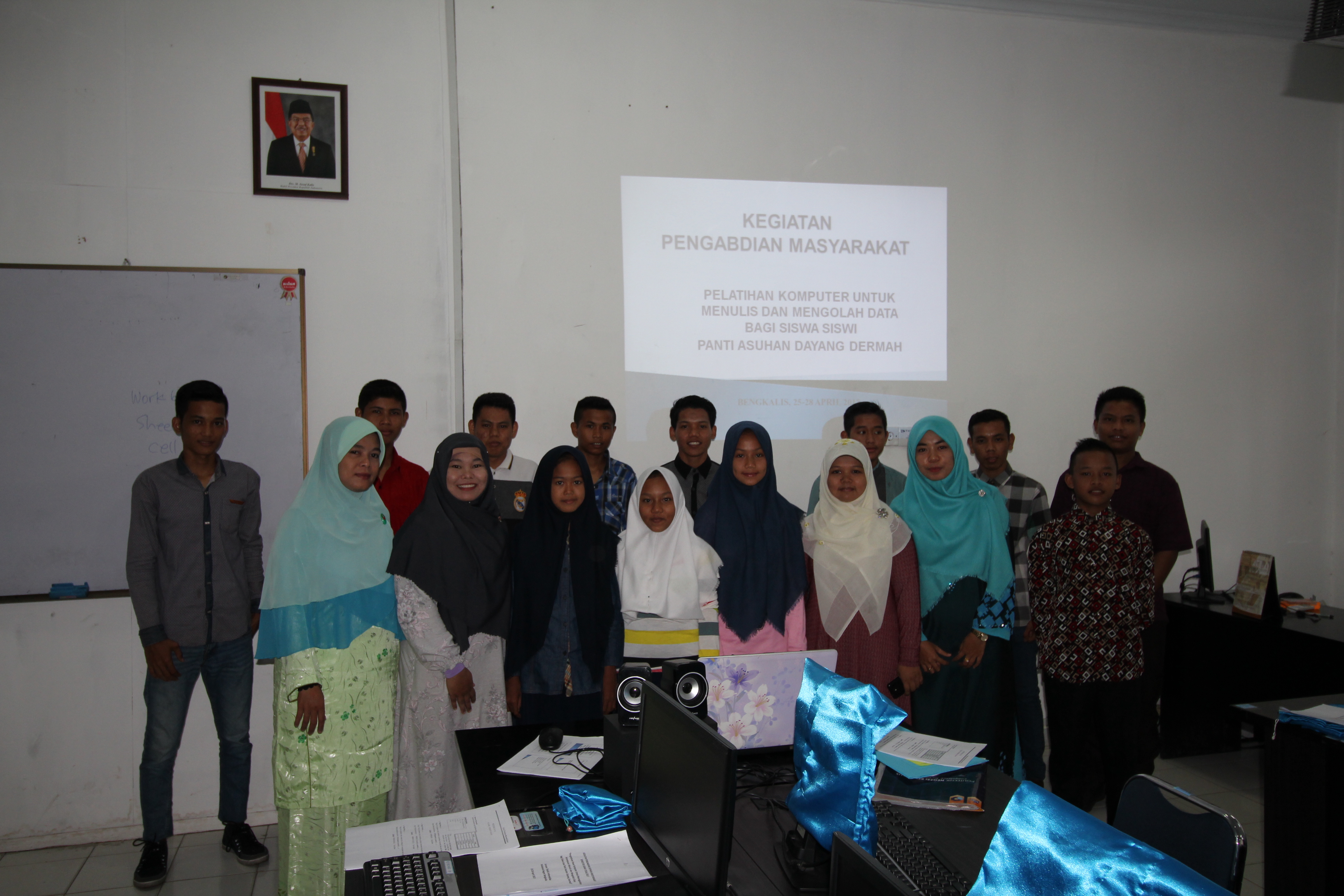 Jurusan TI : Kegiatan Pengabdian Kepada Masyarakat 