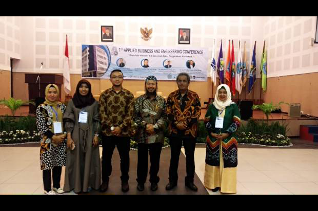 Dosen Jurusan TI Ikuti ABEC di Medan